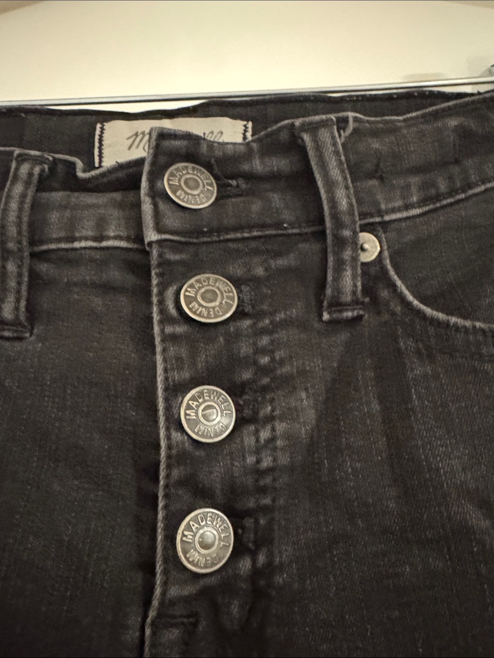 Madewell Button-Fly Raw Hem Women’s Jeans - Picture 2 of 4